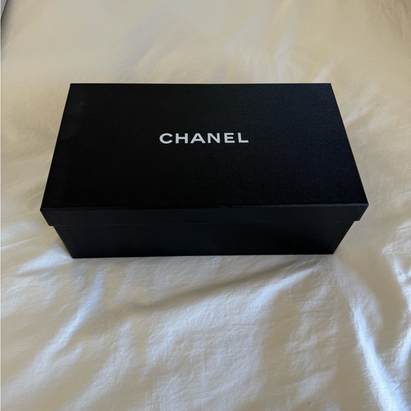 Chanel Silver Laminated Crackled Goatskin Loafers - Picture 8 of 8